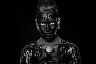 德马雷·卡罗尔—从街头到球场的传奇故事 德马雷·卡罗尔—从街头到球场的传奇故事