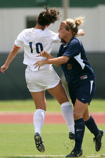 C罗评价武磊，从竞技层面看中葡足球文化的碰撞与交流