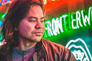 The Heart of School Spirit:Exploring the Role of the School Gymnasium in English The Heart of School Spirit:Exploring the Role of the School Gymnasium in English