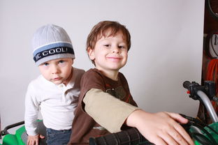 保姆女儿起诉雇主,杭州女童坠亡案背后的法律与情感纠葛 保姆女儿起诉雇主,杭州女童坠亡案背后的法律与情感纠葛