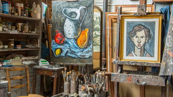 探索足球与绘画的奇妙结合,16年级学生的创意之旅 探索足球与绘画的奇妙结合,16年级学生的创意之旅